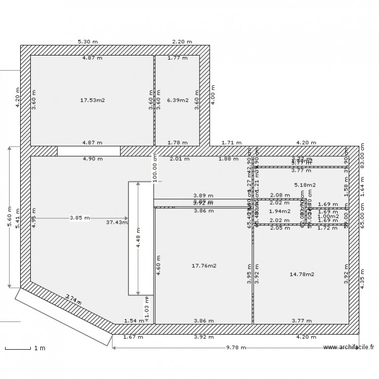 Maison-Arriere-Salon-Central-droit. Plan de 0 pièce et 0 m2