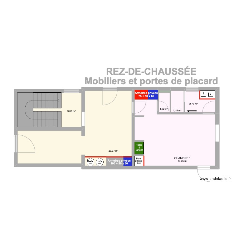 REZ-DE-CHAUSSÉE Mobiliers et portes de placard. Plan de 6 pièces et 56 m2