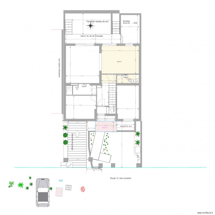 rinnovazione passaggio entrata maison sens escaliers. Plan de 18 pièces et 131 m2