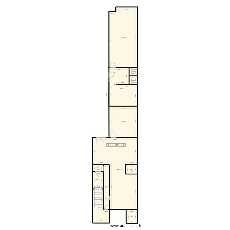 Delleuze. Plan de 13 pièces et 153 m2