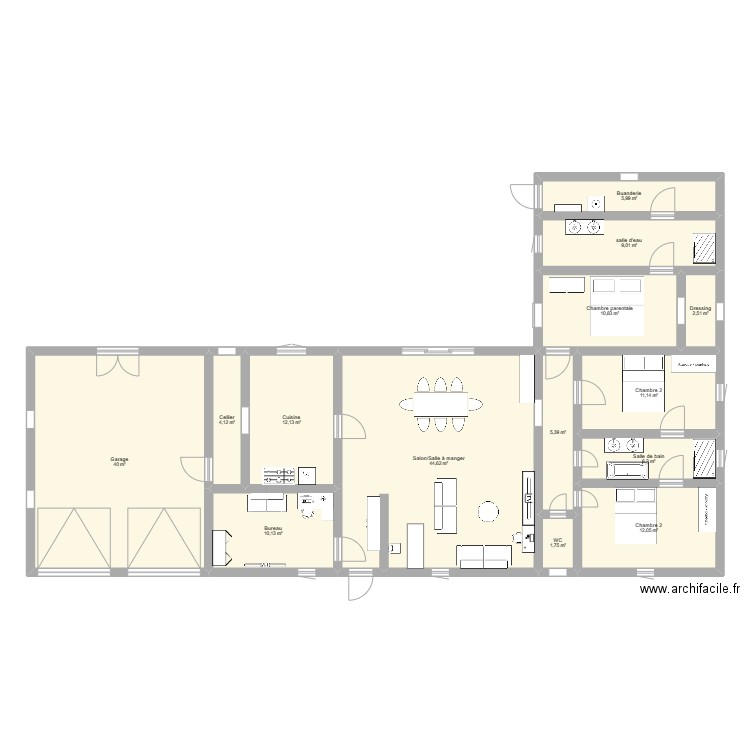 Maison Bretigny. Plan de 14 pièces et 176 m2