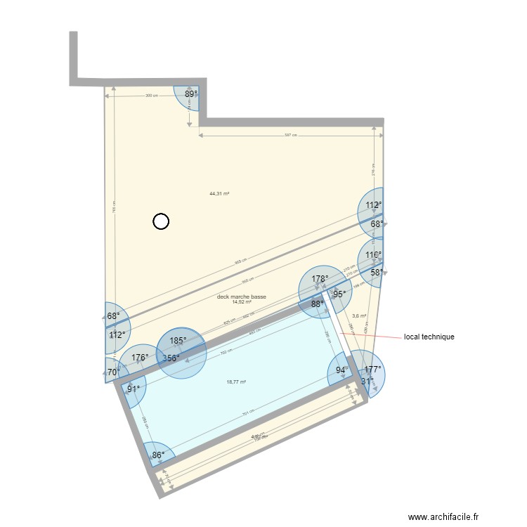 piscine et deck 2. Plan de 5 pièces et 87 m2