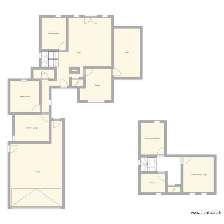 Maison. Plan de 14 pièces et 178 m2