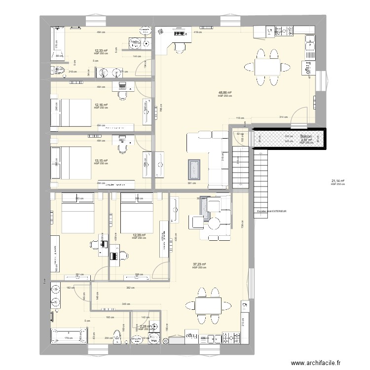 Appartement t3 Rc. Plan de 28 pièces et 473 m2