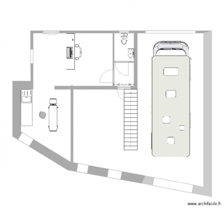 Dépendance futur ( plan salon sans les côtes ). Plan de 3 pièces et 84 m2