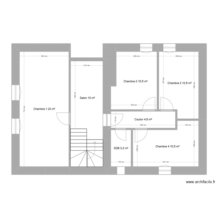 Ohanessian maison. Plan de 16 pièces et 155 m2