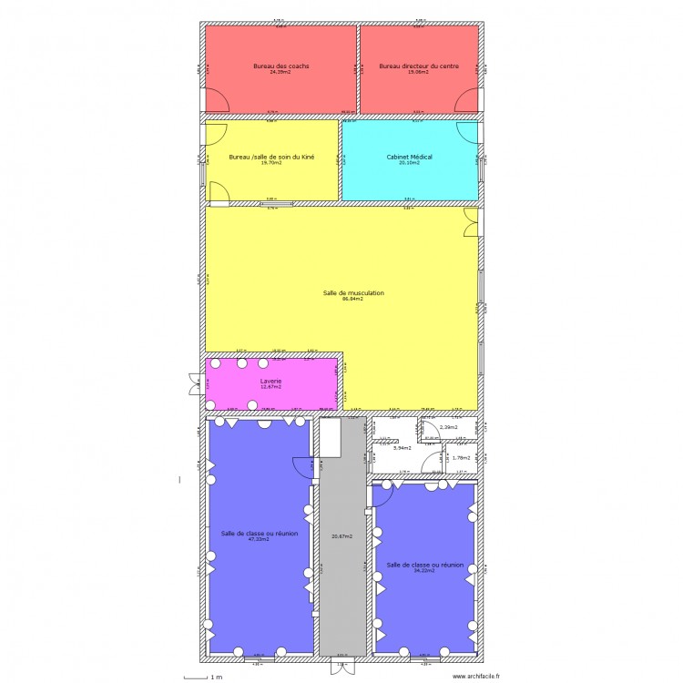 RDC MAS avec salles pour le centre de formation. Plan de 0 pièce et 0 m2
