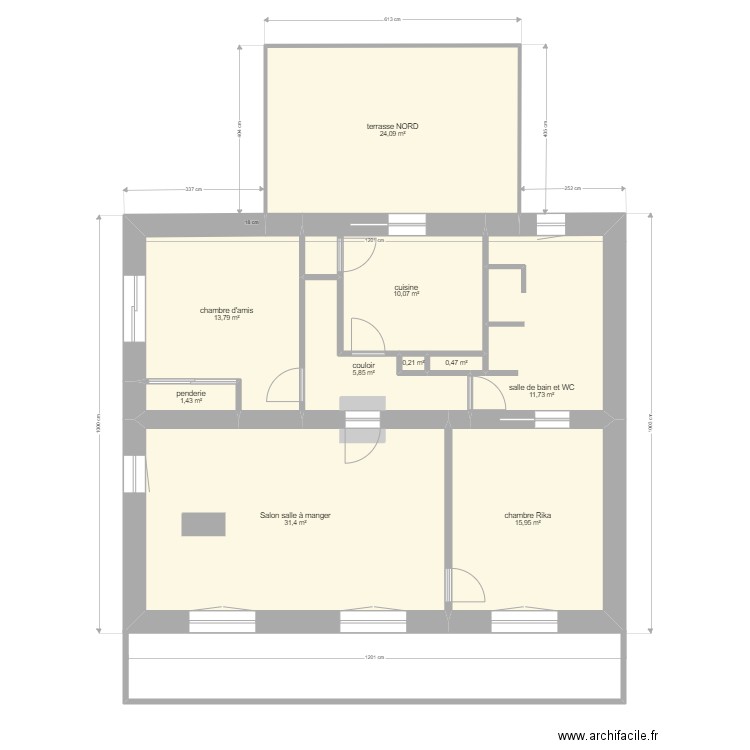 Appartement etage UMIA pour Joao . Plan de 10 pièces et 115 m2
