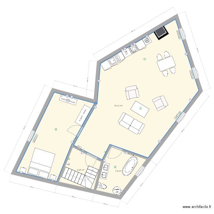 Maison Gourdon actuelle. Plan de 14 pièces et 348 m2