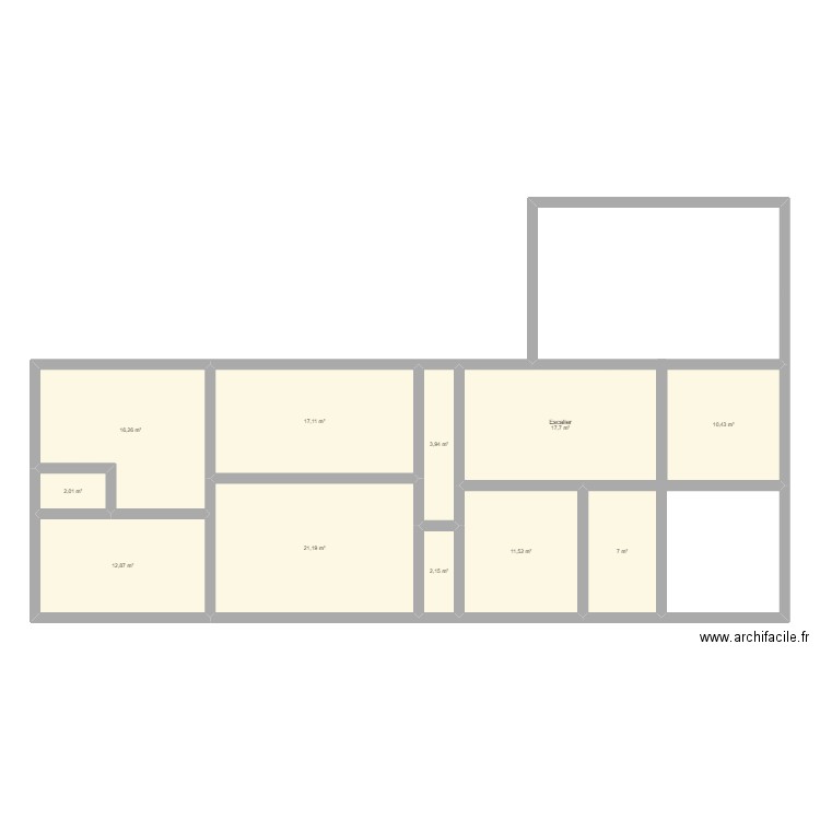 Maison communale. Plan de 11 pièces et 122 m2