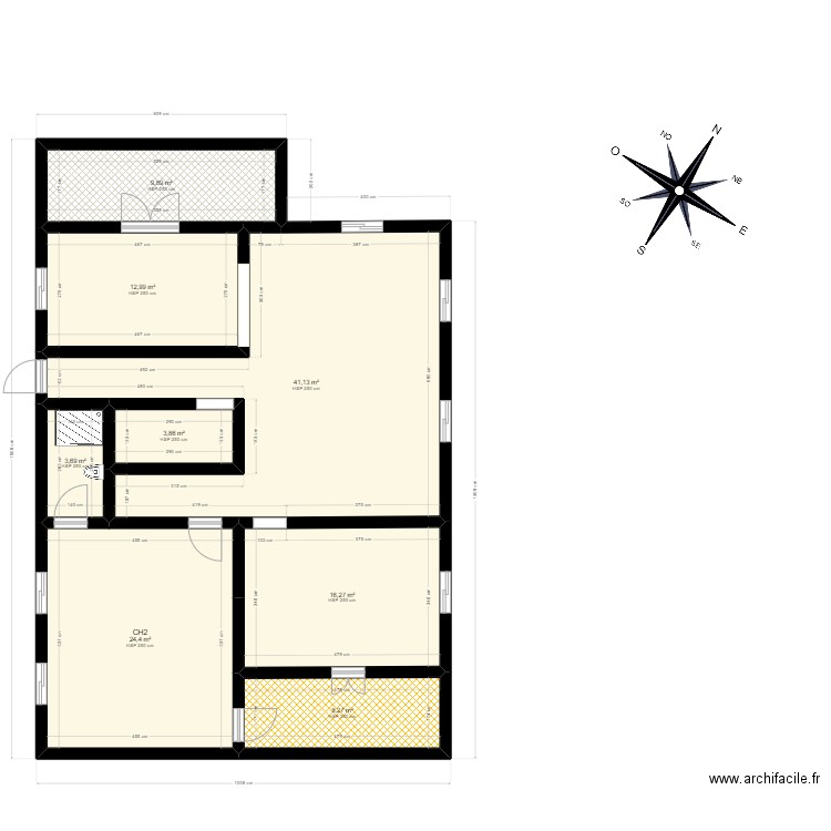 Maison individuelle VF. Plan de 8 pièces et 121 m2