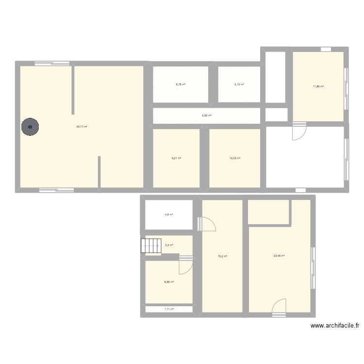Maison BERNIN. Plan de 13 pièces et 153 m2