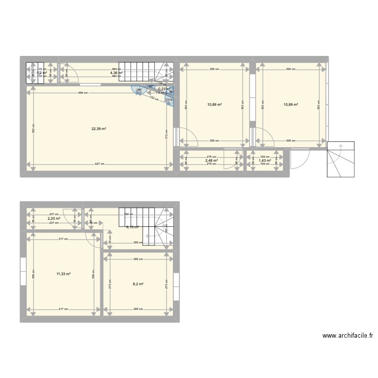 Maison. Plan de 12 pièces et 82 m2