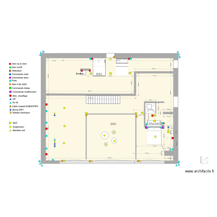 nids d'aigle. Plan de 2 pièces et 158 m2