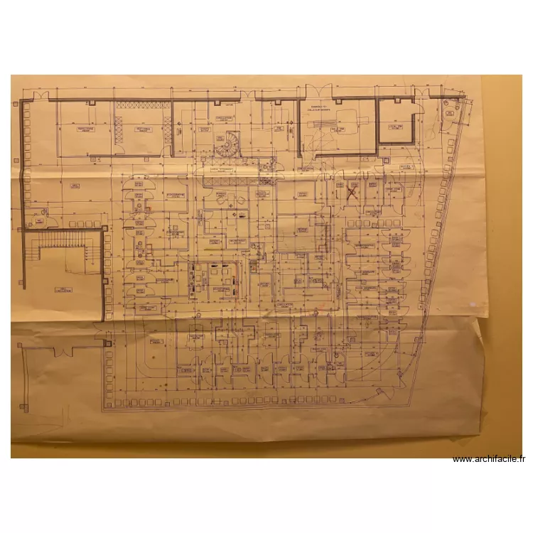 Mont&eacute;vrain Total 2. Plan de 