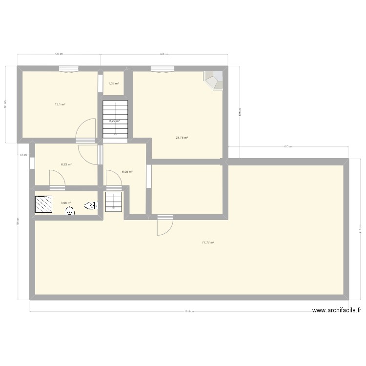 1er étage maison tonton René. Plan de 8 pièces et 140 m2