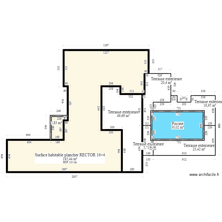 plan de maison. Plan de 8 pièces et 339 m2