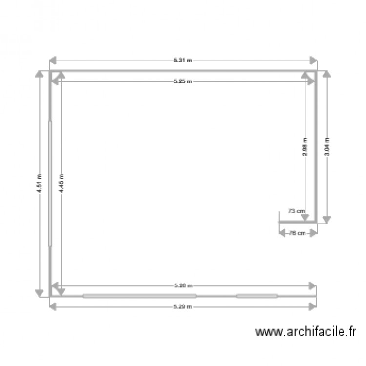Salon vide. Plan de 0 pièce et 0 m2