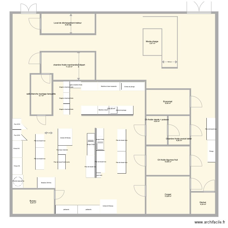 Plan base Yens Structure 9. Plan de 12 pièces et 321 m2