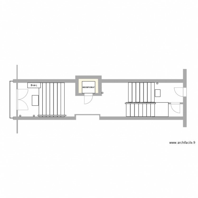 saint pierre acces immeuble. Plan de 0 pièce et 0 m2