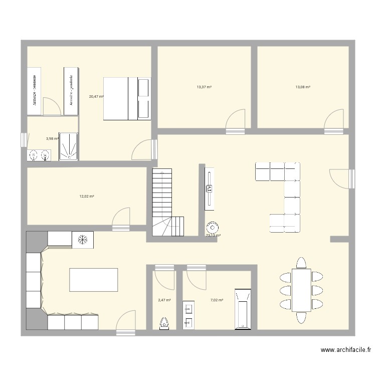 Maison2. Plan de 8 pièces et 146 m2