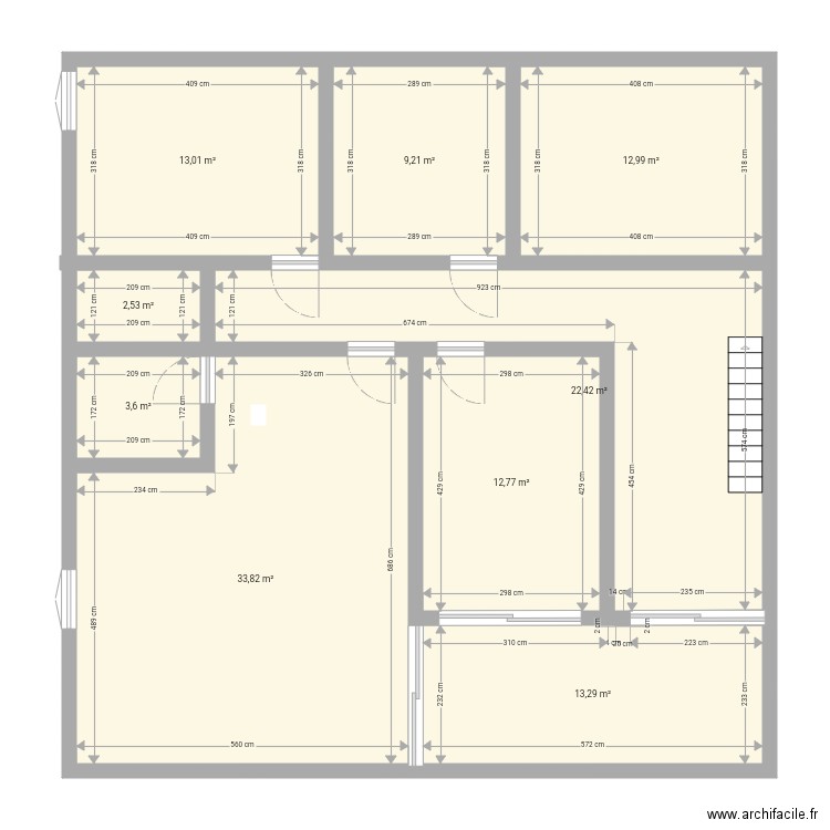 1ER etage. Plan de 9 pièces et 124 m2