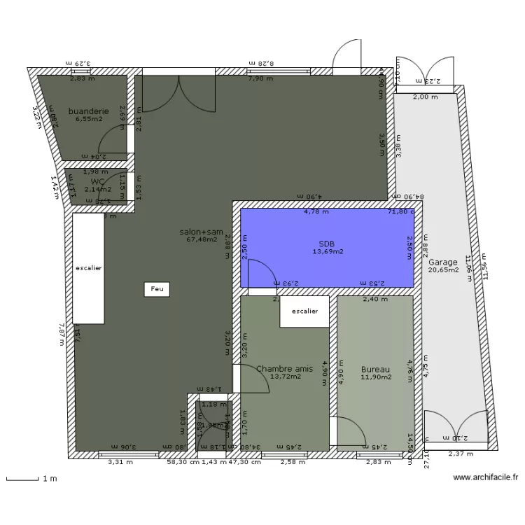 maison a échelle. Plan de maison a échelle. Plan de