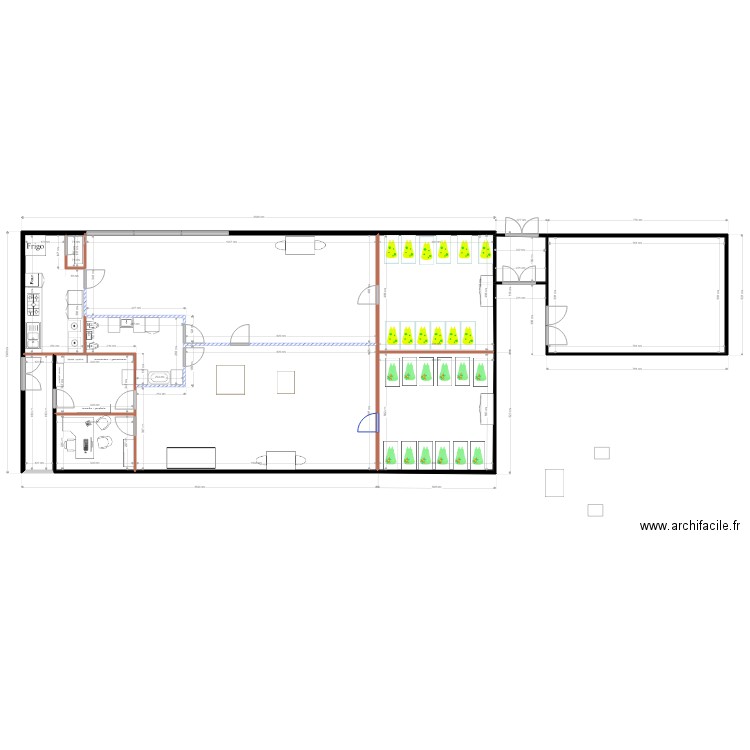 creche 13b avec bureau intérieur et entrée façade. Plan de 0 pièce et 0 m2