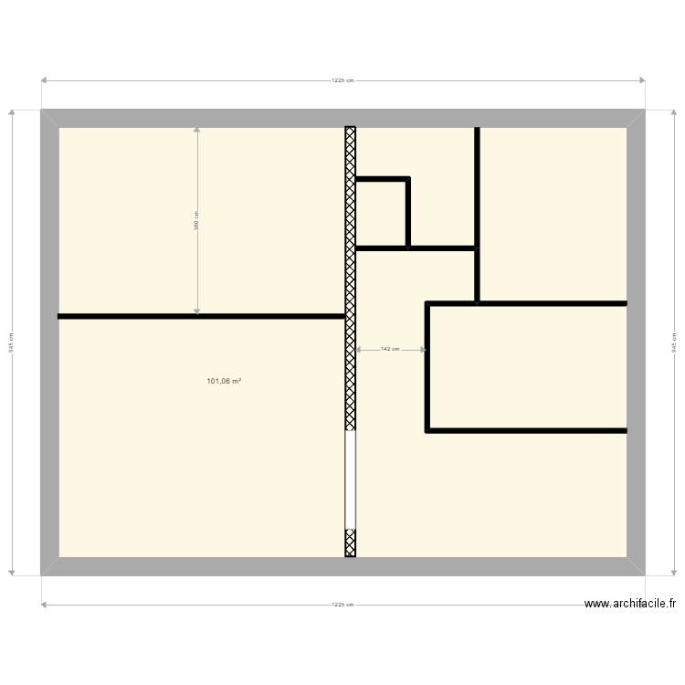 Maison T3. Plan de 1 pièce et 101 m2