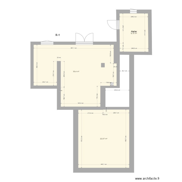 Plan R moins 1 vierge. Plan de 3 pièces et 61 m2