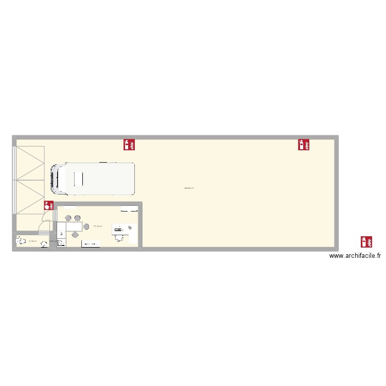 atelier. Plan de 4 pièces et 169 m2