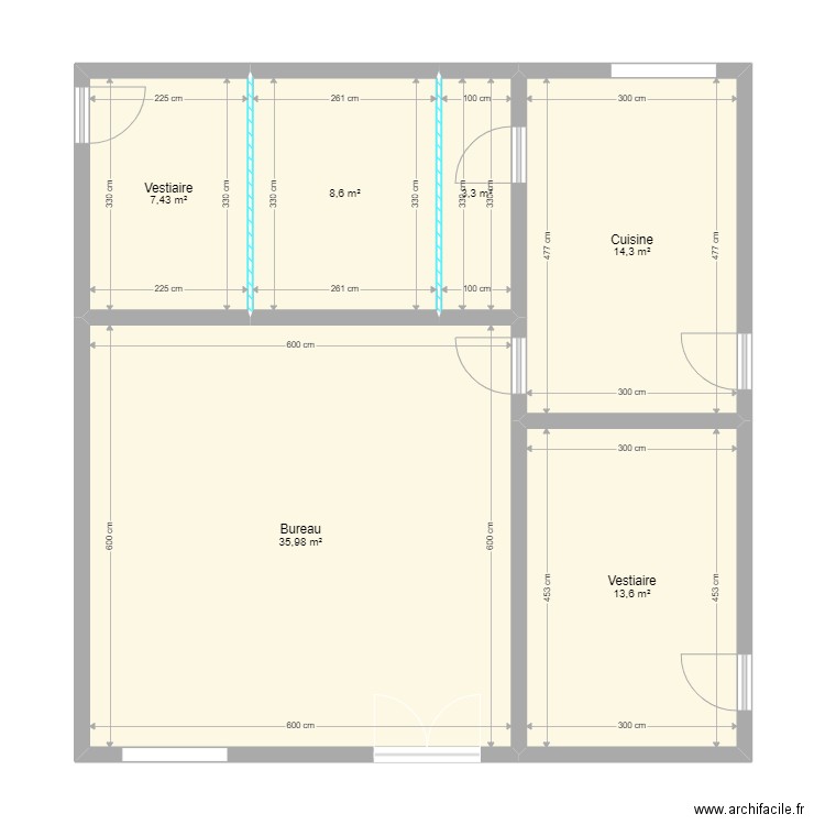 Bureau. Plan de 6 pièces et 83 m2