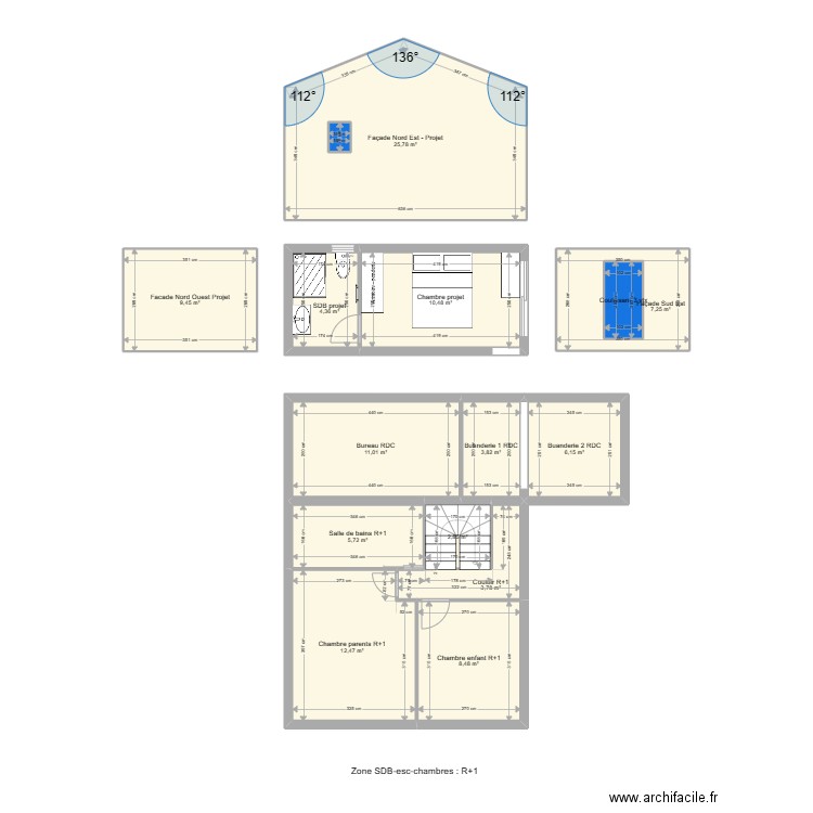 Carré - La Crau. Plan de 15 pièces et 117 m2