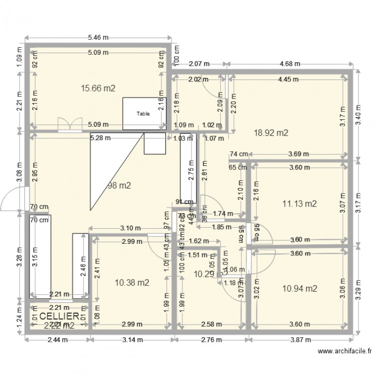 plan maison 8 pieces