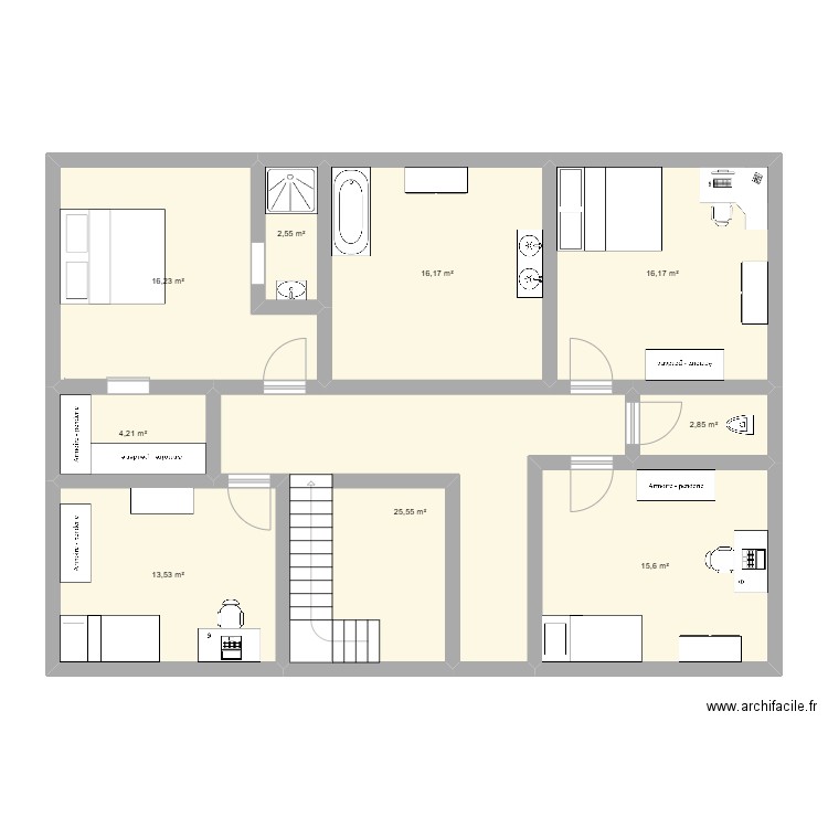 Etage. Plan de 9 pièces et 113 m2