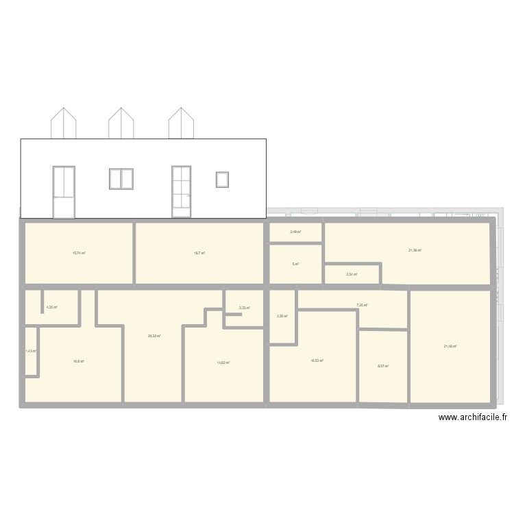 Maison Moelan 2024. Plan de 47 pièces et 560 m2