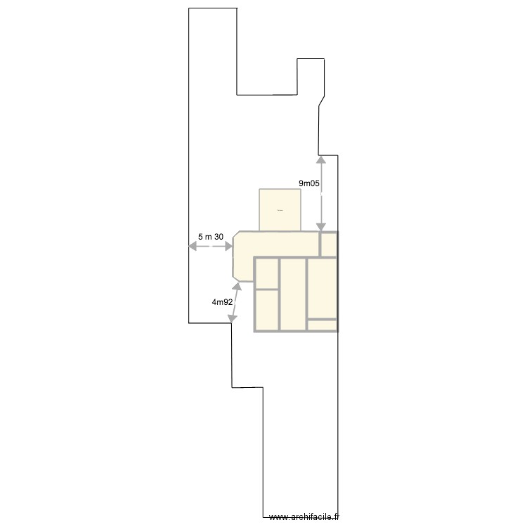 Plan de masse actuel. Plan de 8 pièces et 145 m2