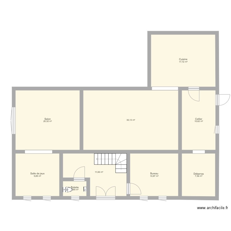Idée de maison 2. Plan de 9 pièces et 121 m2