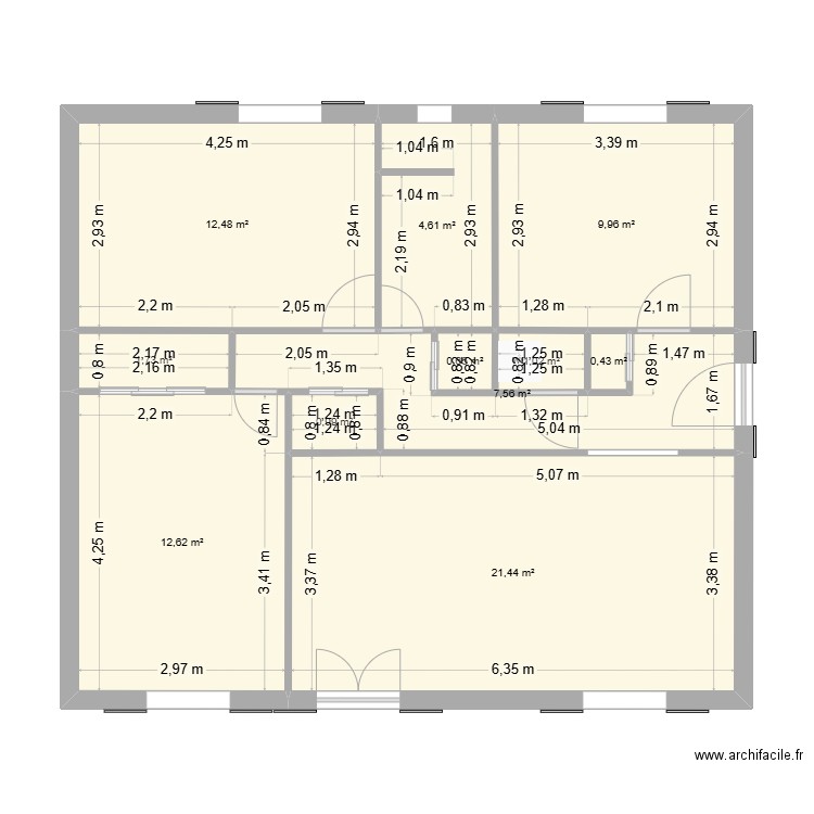 balaruc013. Plan de 11 pièces et 73 m2