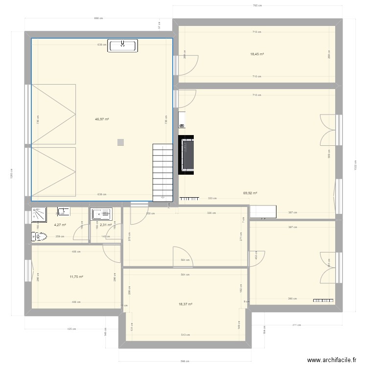 sous sol base. Plan de 7 pièces et 172 m2