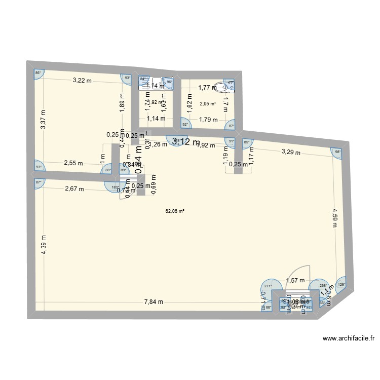 Local Commercial. Plan de 0 pièce et 0 m2