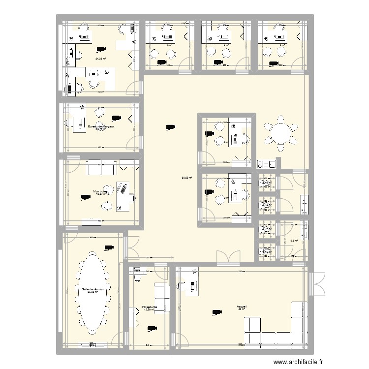 Bureaux Trinacria. Plan de 17 pièces et 470 m2