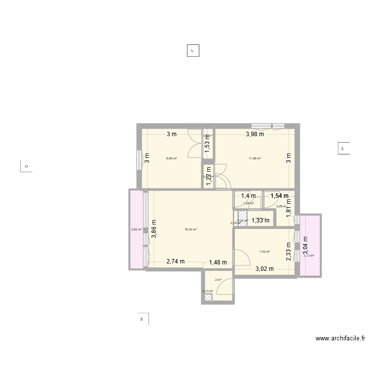 ancien. Plan de 15 pièces et 59 m2