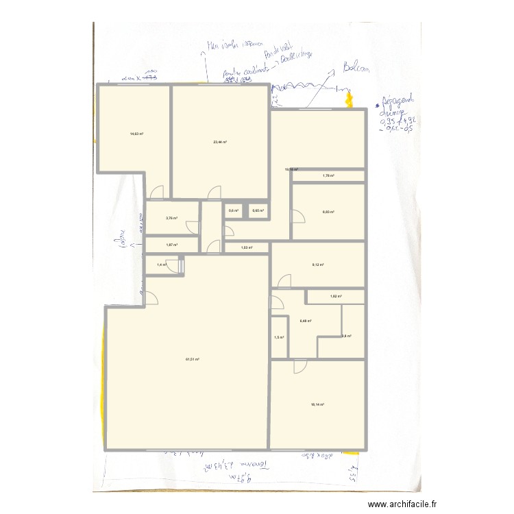 plan 2. Plan de 18 pièces et 180 m2