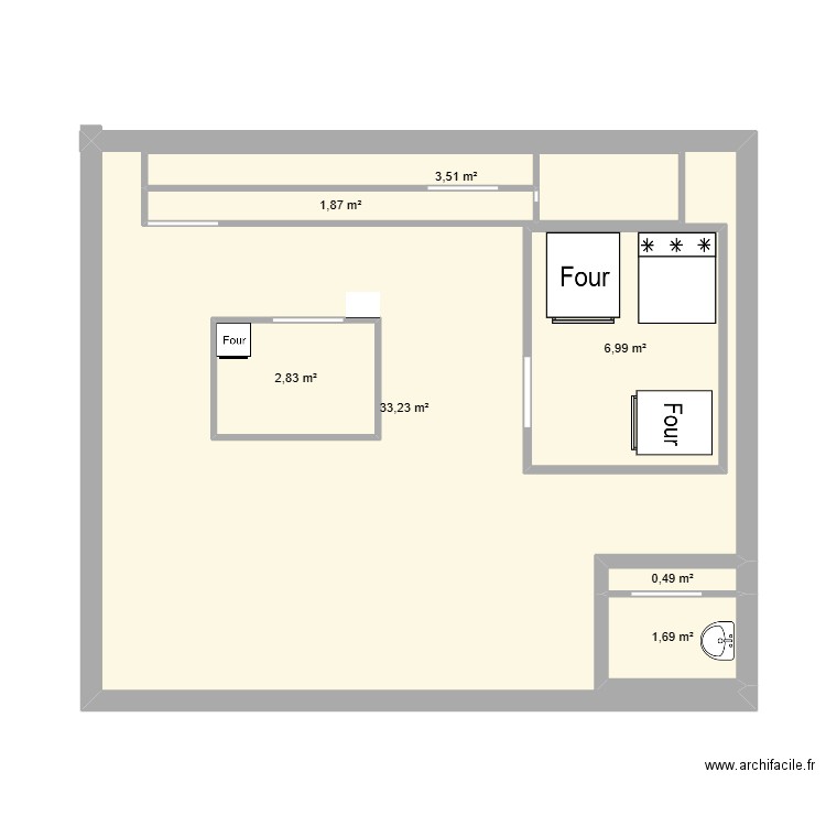 entreprise. Plan de 7 pièces et 69 m2