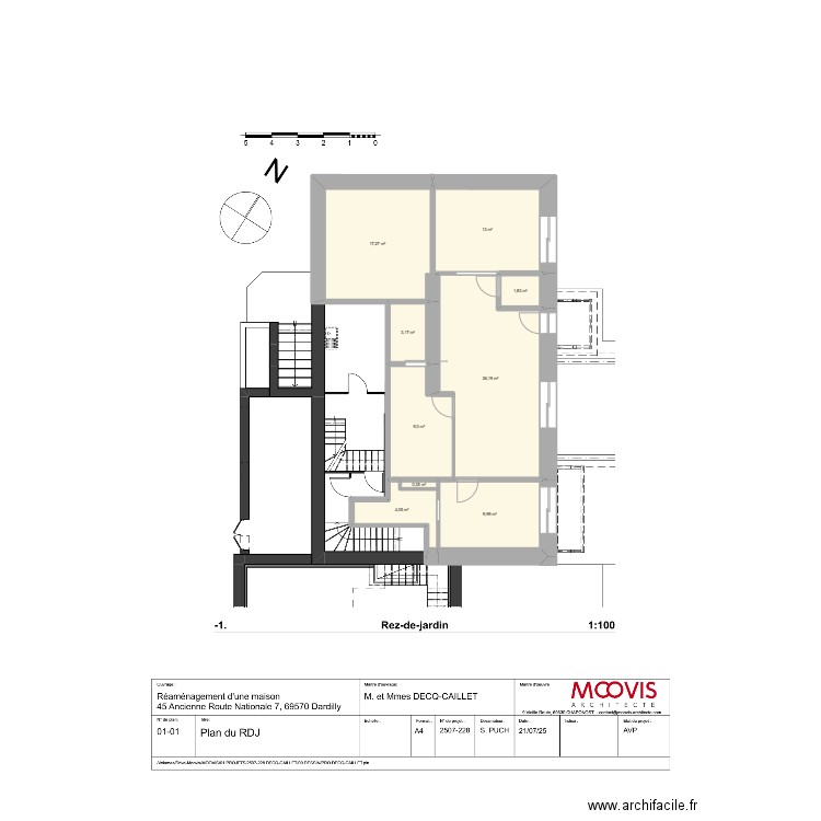 RDC - Dardilly. Plan de 9 pièces et 85 m2