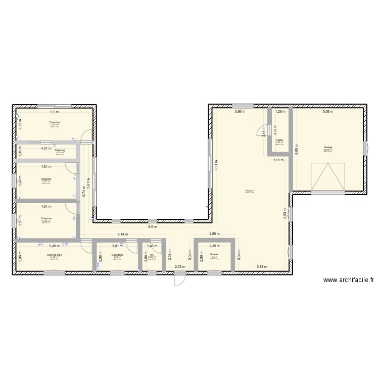 Plan Maison en U1. Plan de 11 pièces et 175 m2