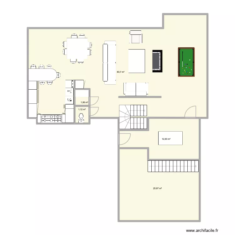 PLAN REZ-DE-CHAUSS&Eacute;E AVEC BILLARD. Plan de 5 pièces et 125 m²