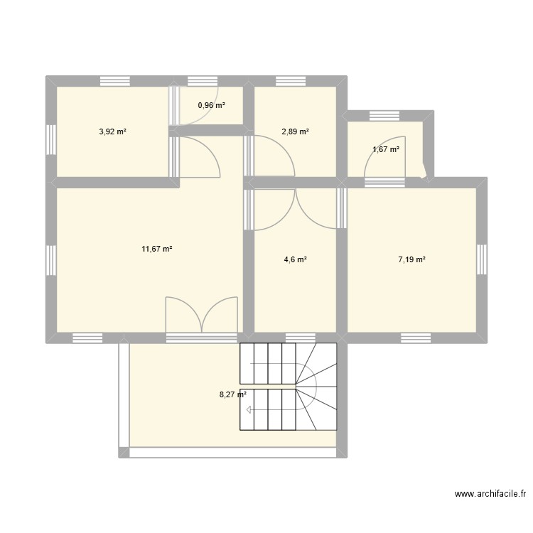 KKKKKKKN. Plan de 8 pièces et 41 m2