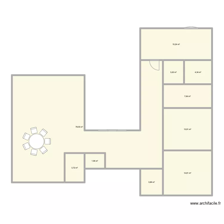 MAISON. Plan de 10 Pièces et 147 m² MAISON. Plan de 10 Pièces et 147 m²